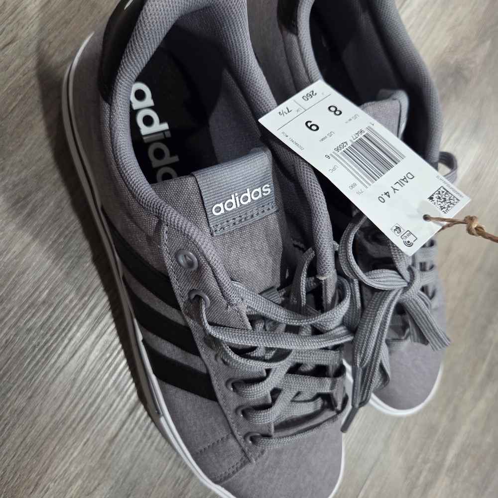 Adidas Men's Gray and Black Sneakers